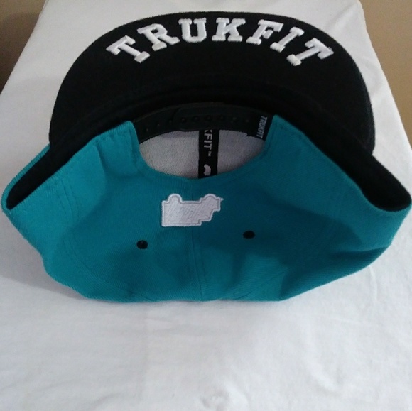 *SOLD!* TrukFit Snapback Hat - Picture 3 of 6